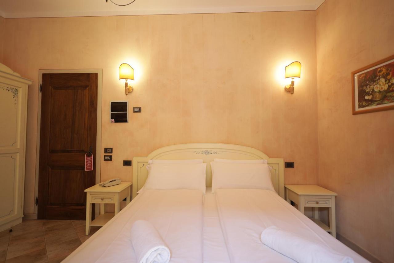 Hotel Il Portico By Lvg Hotel Collection Cannobio Exteriör bild