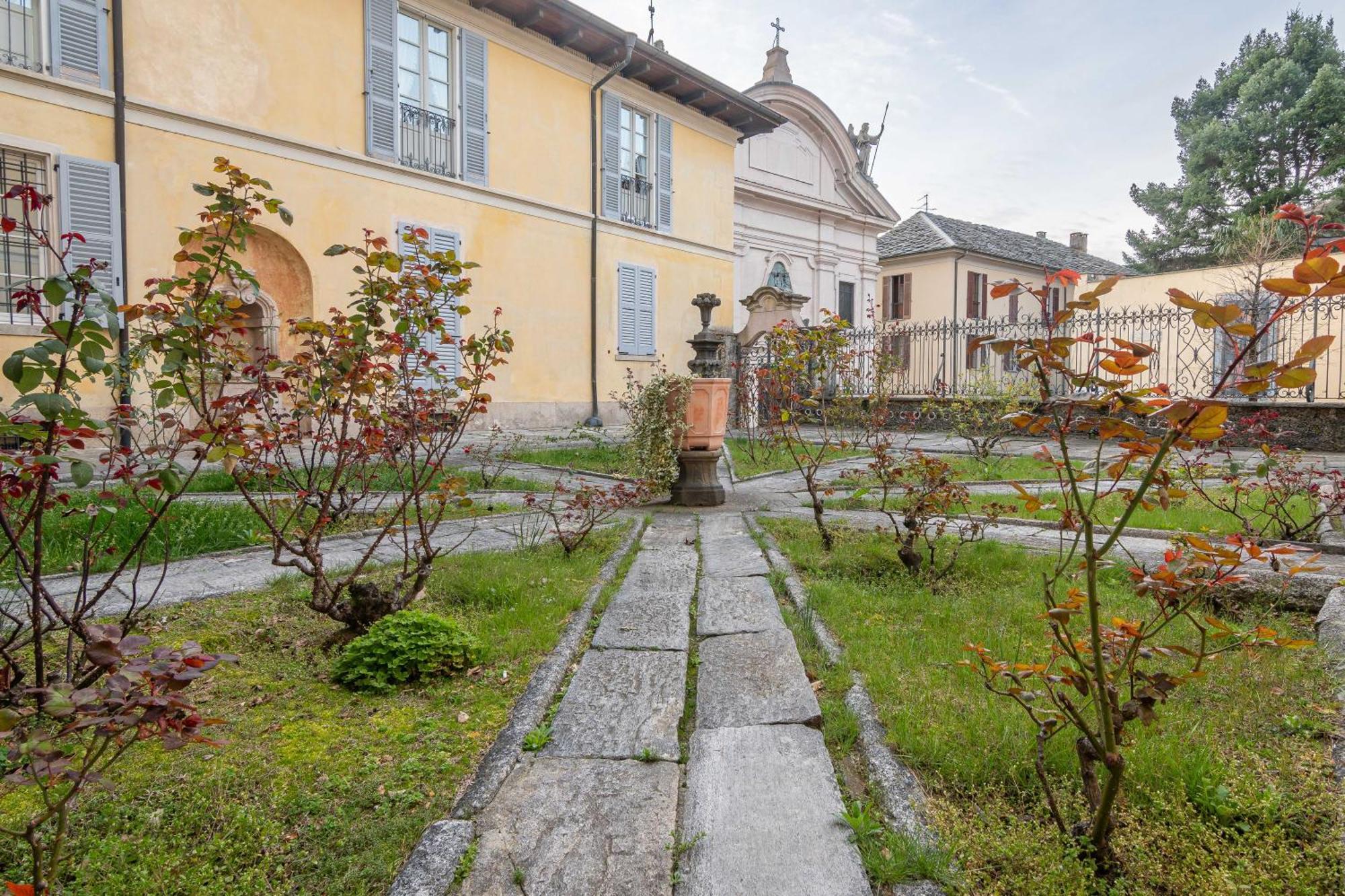 Hotel Il Portico By Lvg Hotel Collection Cannobio Exteriör bild